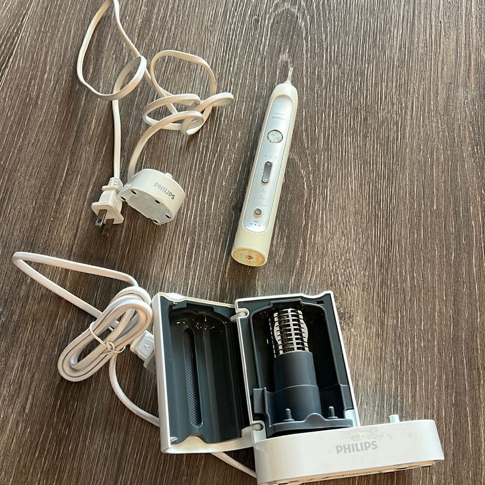 Philips Electronic Toothbrush Set
